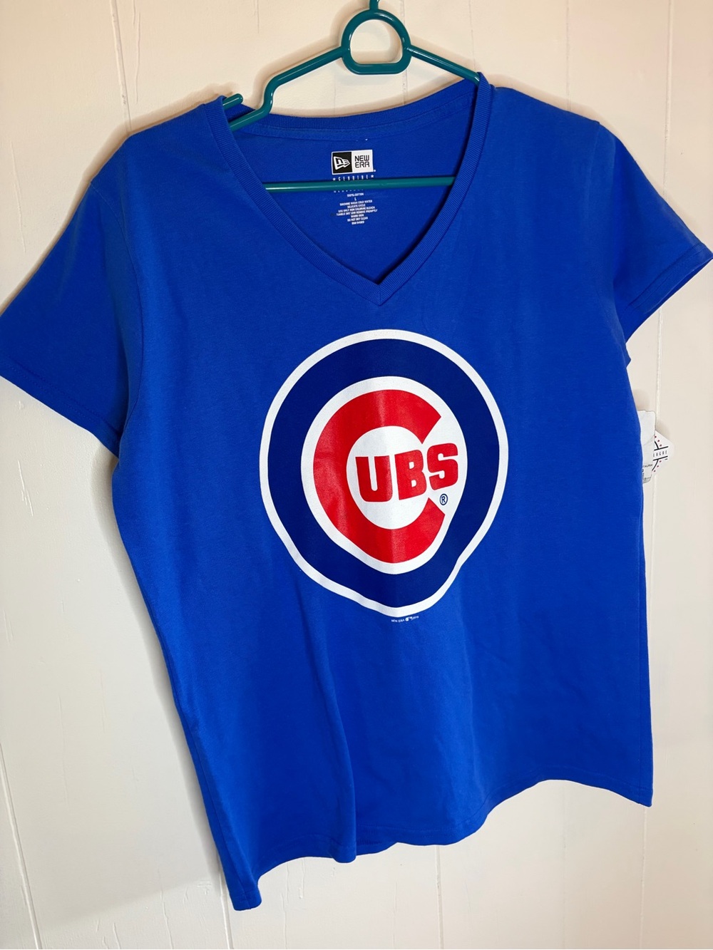 Official Chicago Cubs Girls' Royal Blue V-Neck Tee Size L